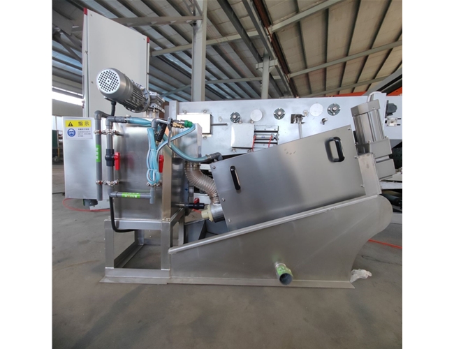 疊螺式污泥脫水機(jī)完工發(fā)貨！