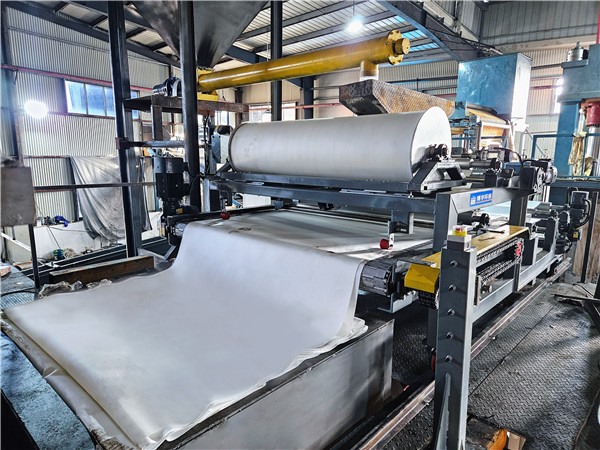 浙江客戶定制的智能超高壓疊層壓濾機(jī)，投入使用啦！