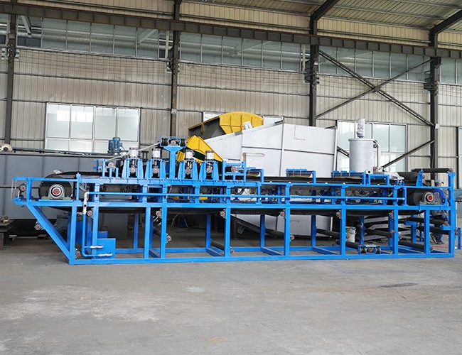 橡膠帶式真空過濾機完工了，即將發(fā)貨！