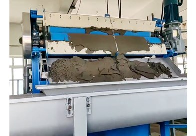 博宇環(huán)保帶式污泥脫水機(jī)，保障污泥處理效率！