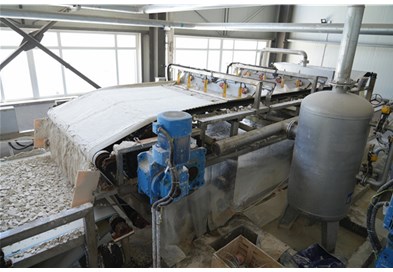 神奇！橡膠帶式真空過濾機讓碳酸鈣脫水變得如此簡單