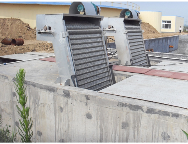 回轉(zhuǎn)式格柵除污機