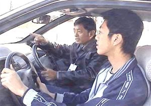汽車陪練,西安汽車陪練的領(lǐng)跑者.jpg
